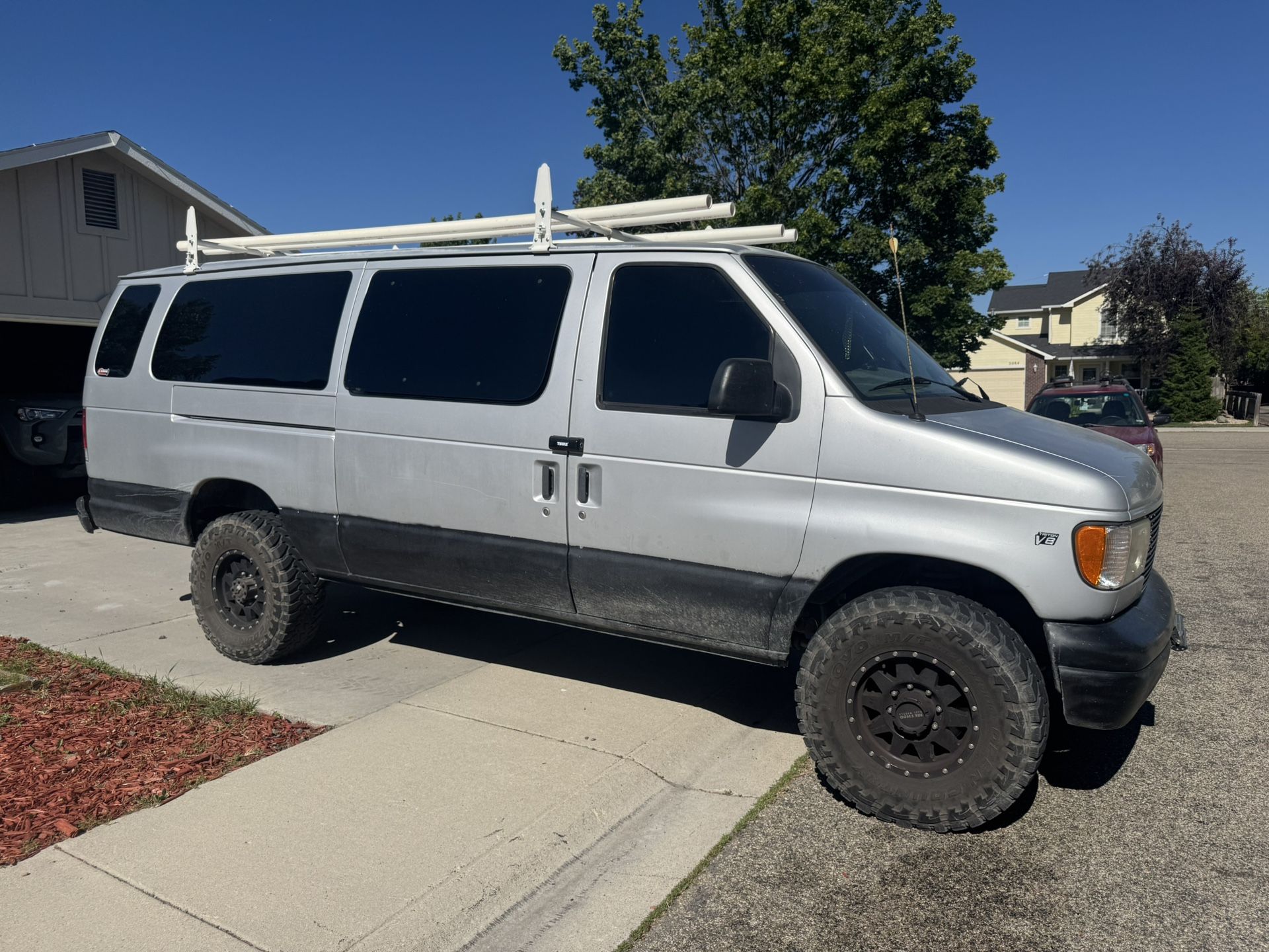 1999 Ford E-350