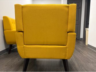 Set a four yellow waiting room chairs