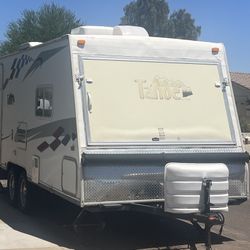2004 Thor Tahoe Travel Trailer