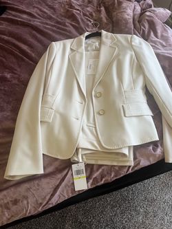 Beige Calvin Klein suite