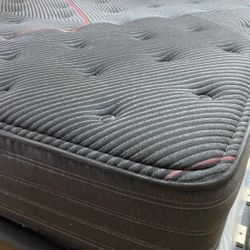 BeautyRest Black C Class Queen Size Set 