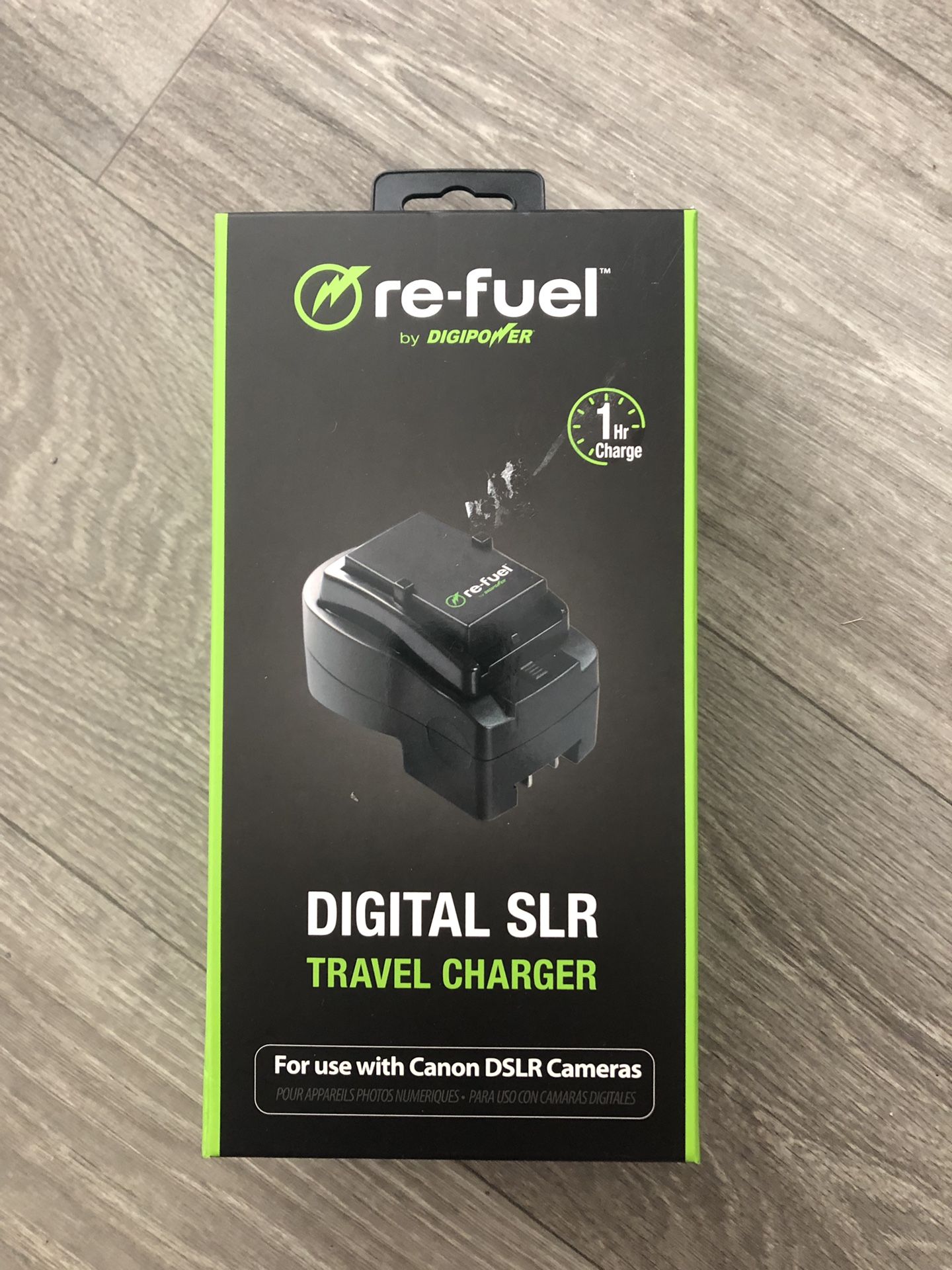 Refuel digital SLR travel charger for Canon DSLRs