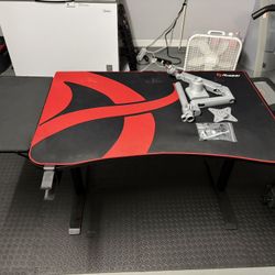 gaming / office desk