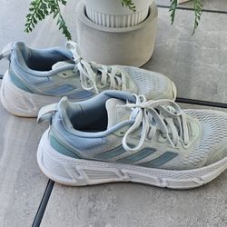 Adidas Questar Bounce Low Blue Tint Magic Grey Women's Shoes Sneakers Size 8.5.