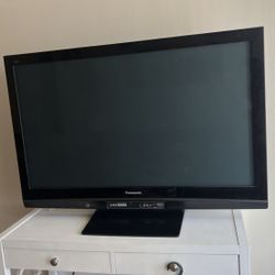 45” Panasonic TV