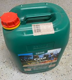 Canna Coco Type A - 4-0-1 Specialty Fertilizer - 3/4 Full