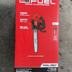 Milwaukee FUEL 14” Chainsaw