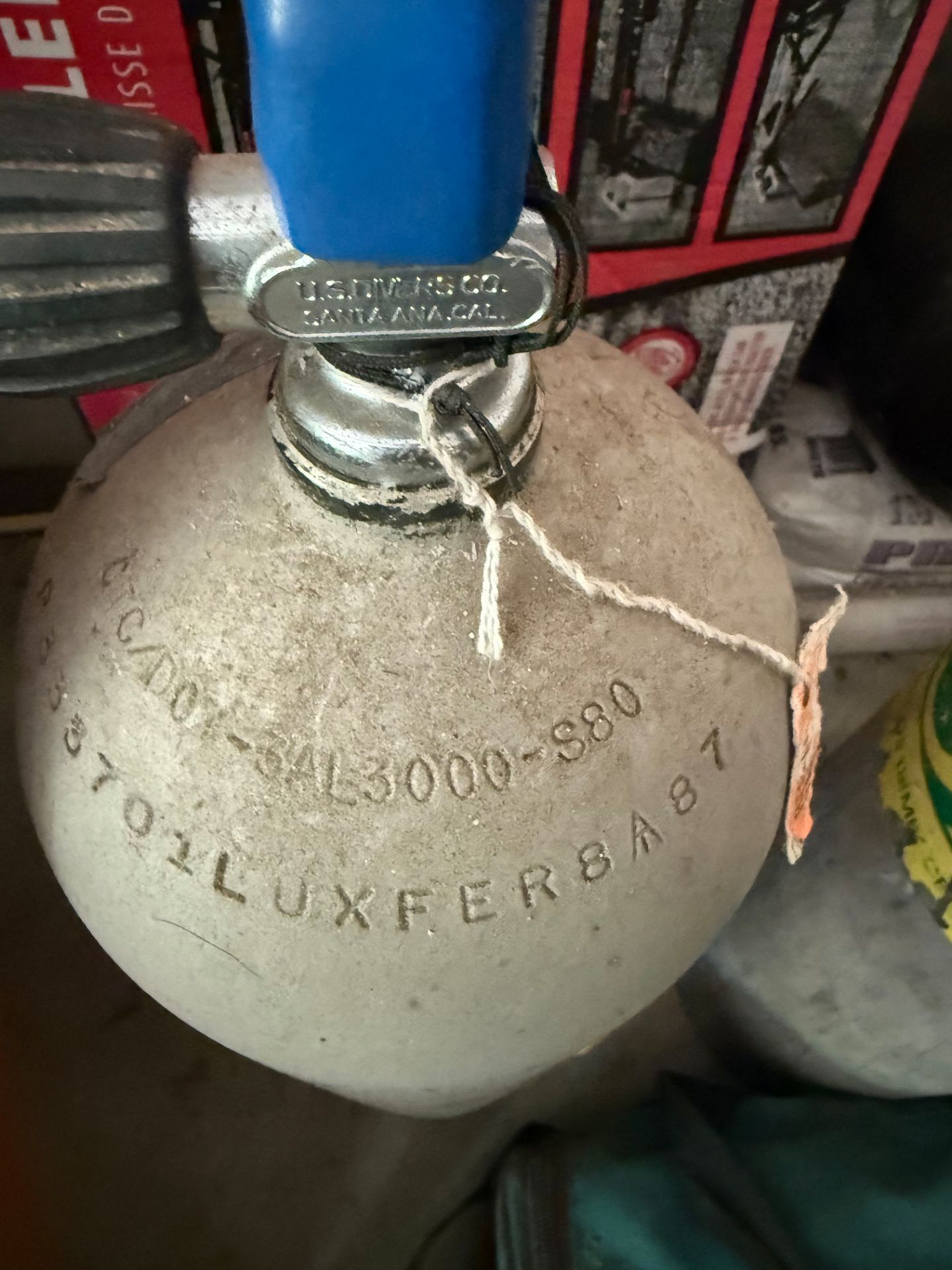 Luxfer aluminum gas cylinders scuba tanks