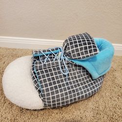 Shoe Shaped Pet Sleeping Bed