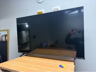 40 inch Roku smart TV