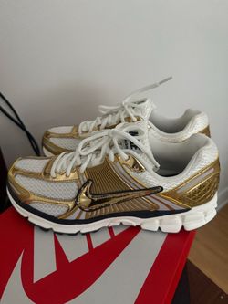 W Nike vomero 5