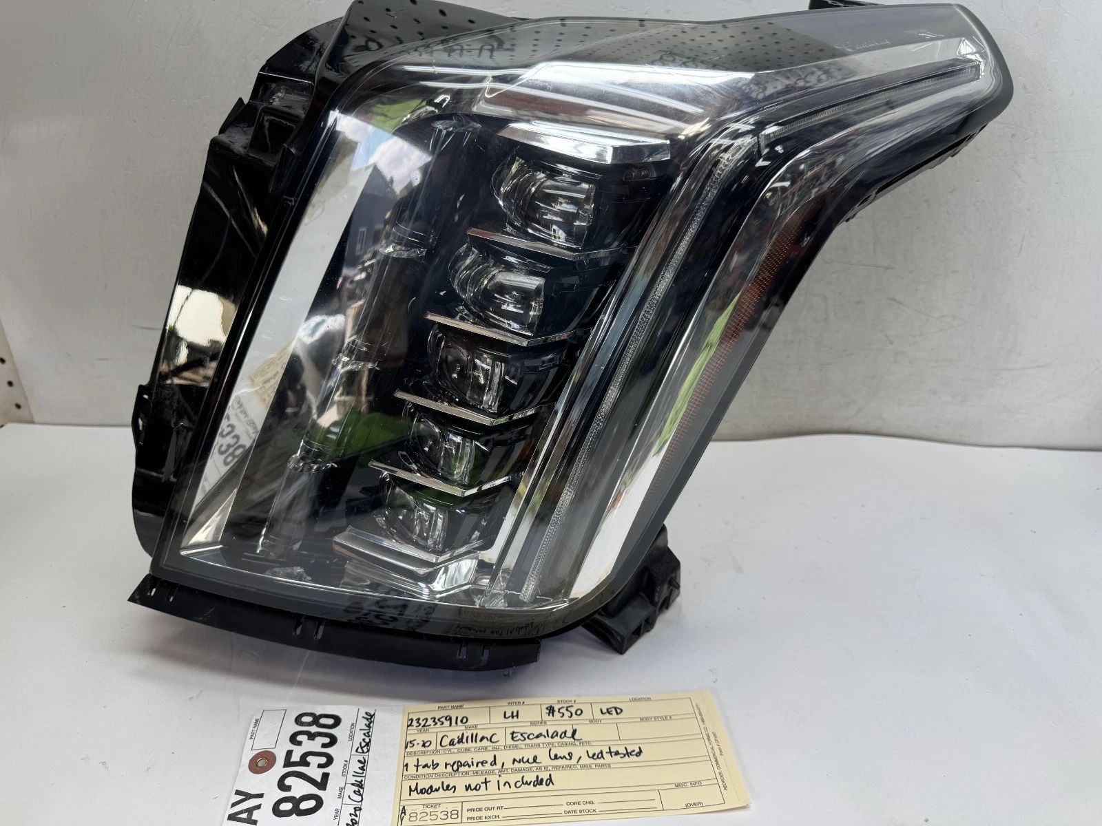 2015 - 2016 - 2018 - 2019 - 2020 CADILLAC ESCALADE LEFT DRIVER LED HEADLIGHT OEM AY82538