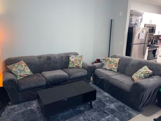 2 Piece Couch Set