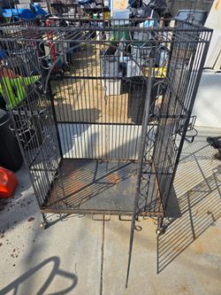 Bird cage steel on wheels