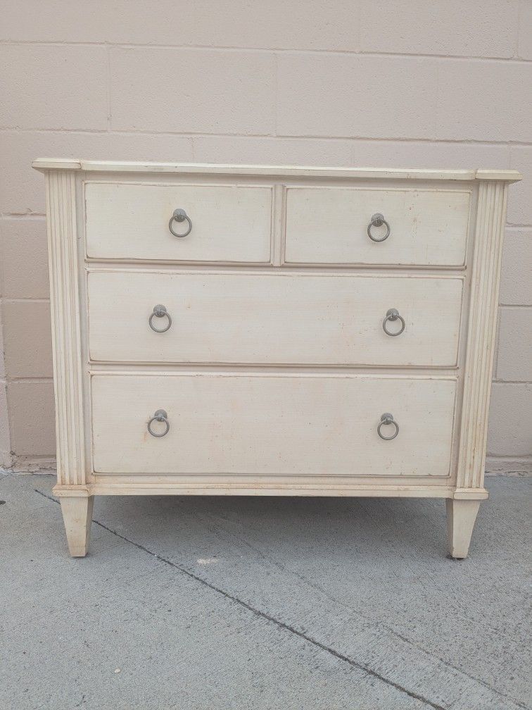 Ethan Allen Side Table Dresser