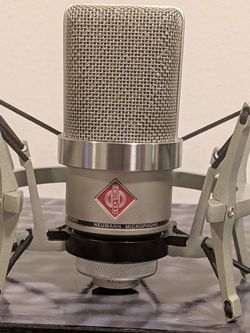 Neumann TLM 102 Large-Diaphragm Studio Condenser Microphone (XLR)