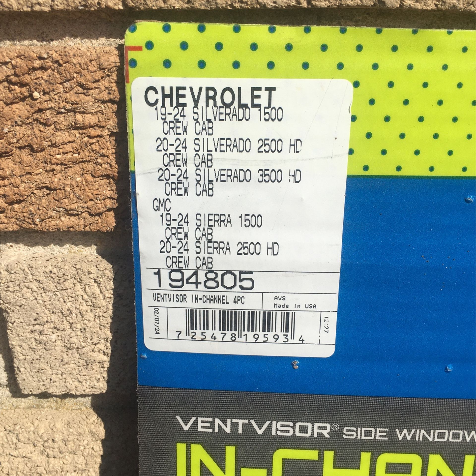 Chevrolet And GMC Pick Up In Channel Ventvisors