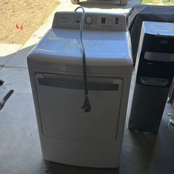 Washer and electric dryer set