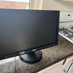 Dell monitor 21.5 in. With HDMI cable 