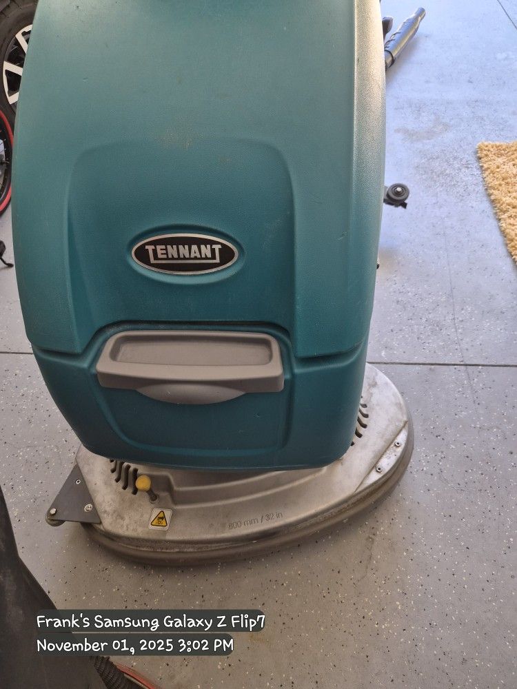 Scrubber Walk Behind TENANT