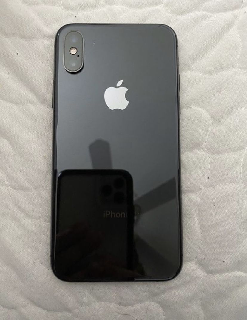 iPhone XS