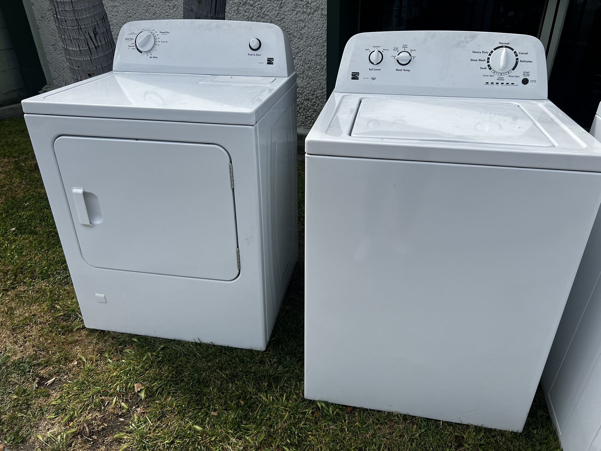Kenmore He Top Load Washer With Agitator And Gas Dryer Set