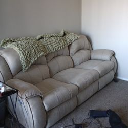 Electric Reclining Sofa