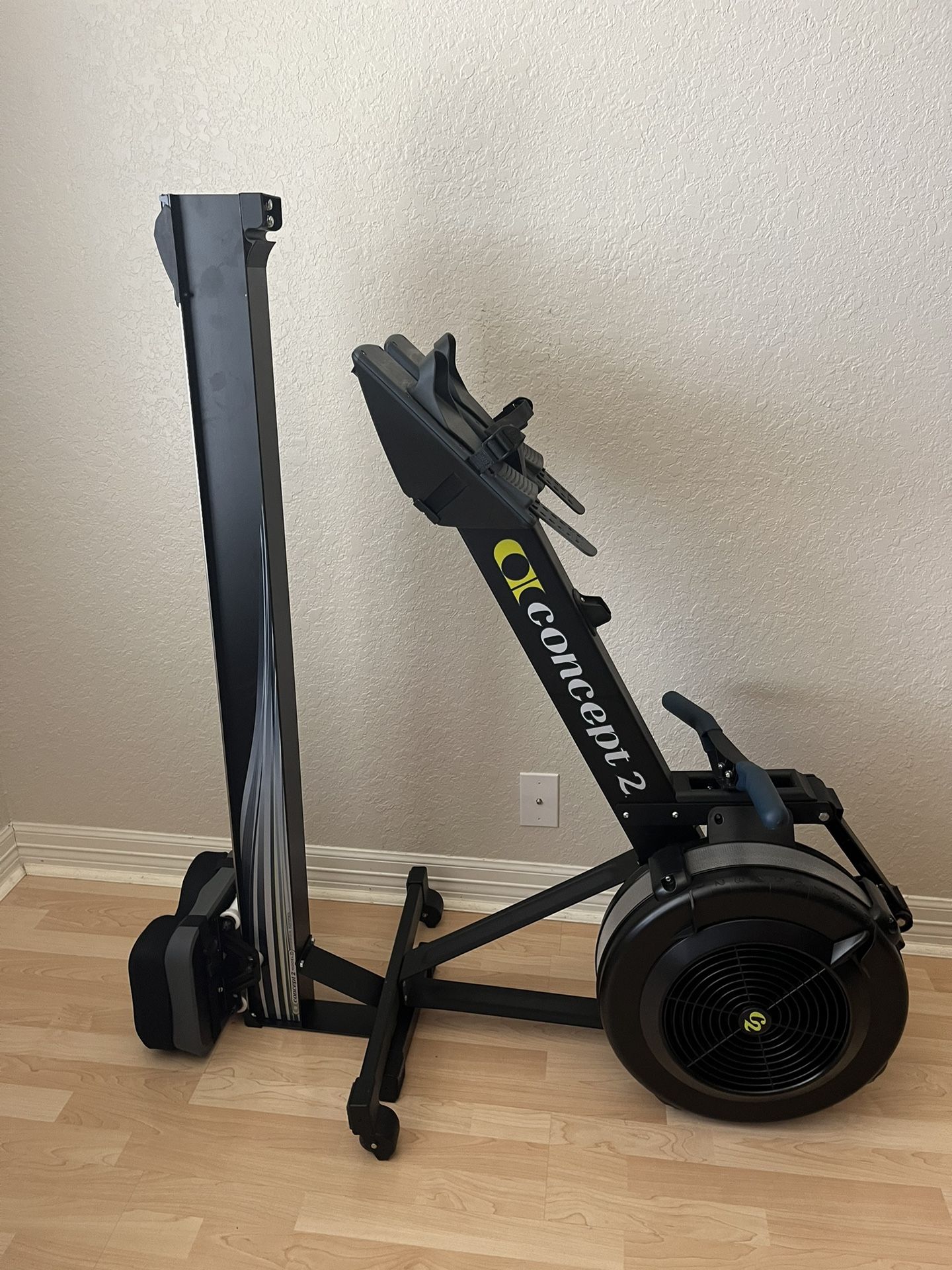 Like new Concept 2 Rower/Erg for Sale in San Antonio, TX OfferUp