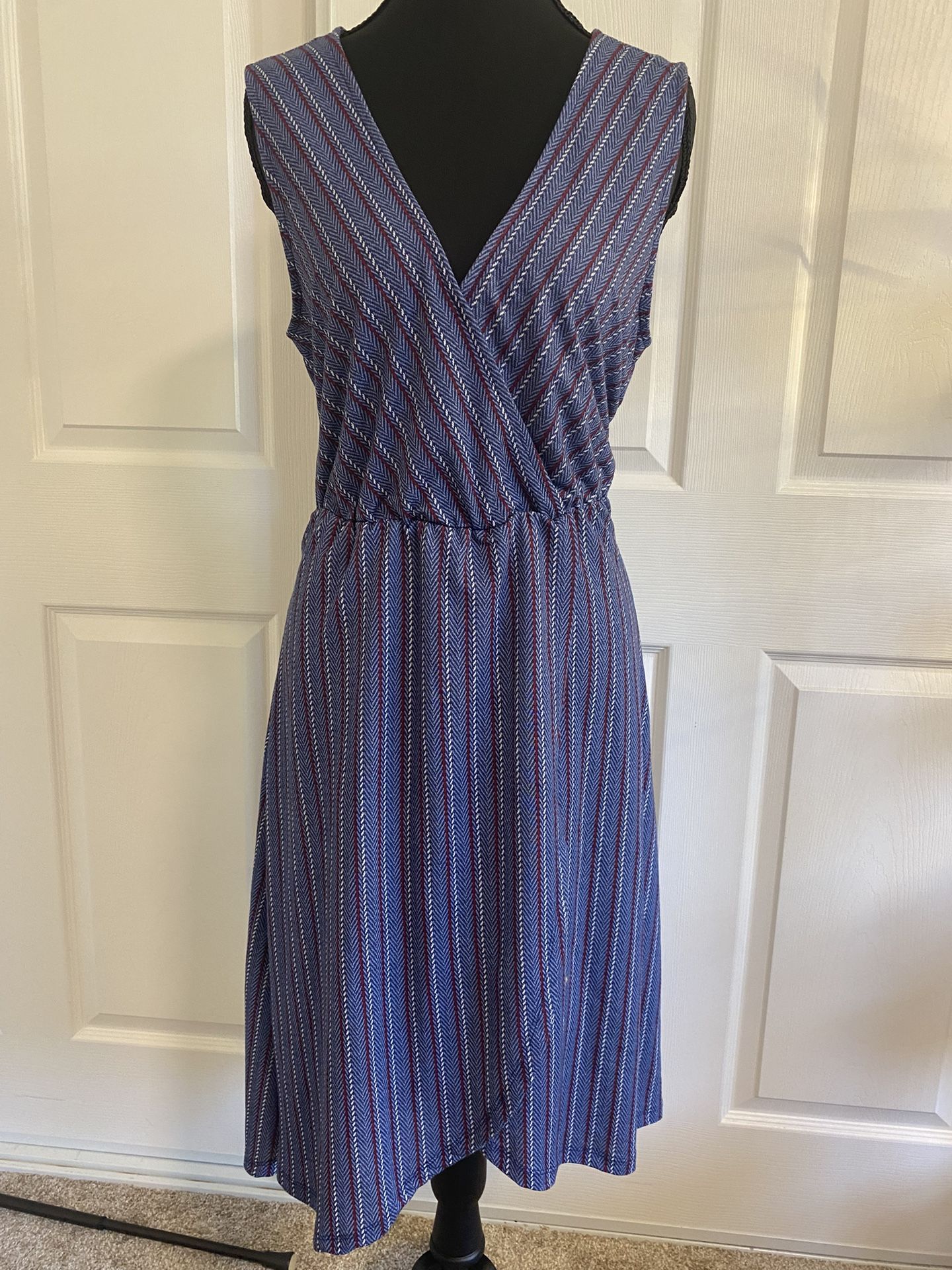 Bobeau Blue and Red Patterned Dress