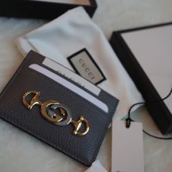 *NEW* Gucci -  Card Case (Grey  With Silver & Gold Hardware Logo)  