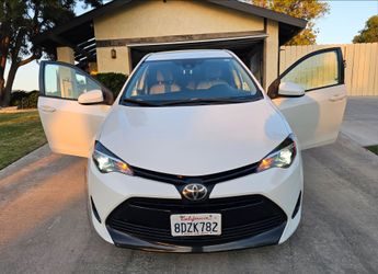 2018 TOYOTA COROLLA