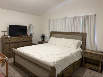 Ashley Furniture bedroom set