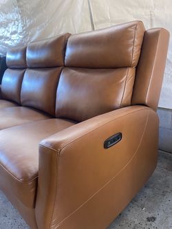 Thorton Leather Power Recliner with Power Headrest