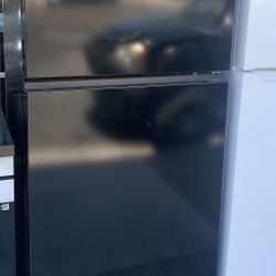 Black Refrigerator** Great Price ! Take It Today!