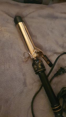 Hotshot curling iron wanting 15 or best offer brand new without box