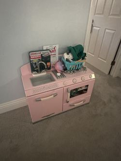 Girls Play Kitchen - Wood