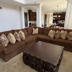 Sectional Couch - King Hickory ( Casbah)