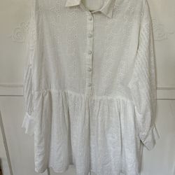 Summer Dress/Photo shoot/Girl And The Sun Rylee White Eyelet Size M