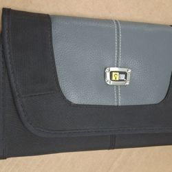 Case LOGIC Travel Wallet New