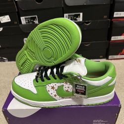 Nike SB Dunk Low Supreme Stars Mean Green DH3228-101 Size 12 Brand New