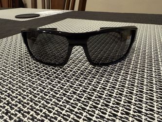 SPY+ Dirk Polarized Sunglasses – NEW IN BOX – Shiny Black/Grey