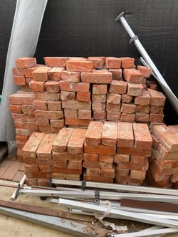 Old bricks 300+