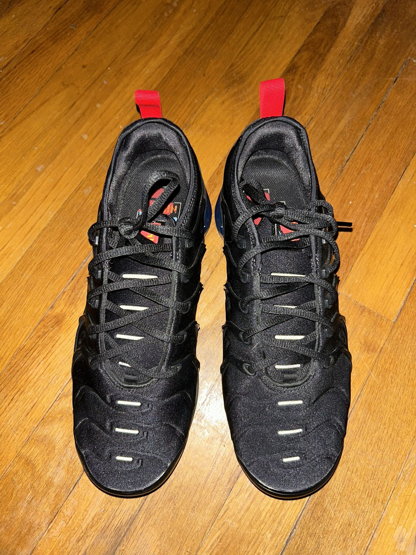 Mens VaporMaxs (Size 10)