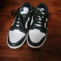Black and White Nike Dunks