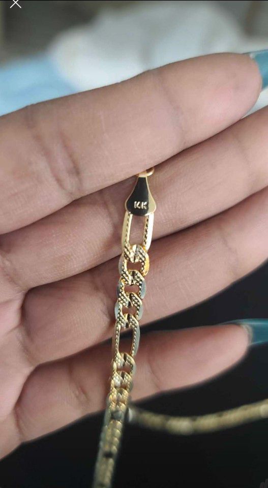 1 14kt Gold Link Chain With Matching Bracelet *read*