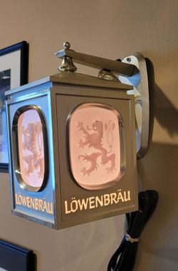 Lowenbrau bar light new.
