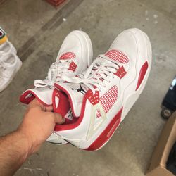 Jordan 4