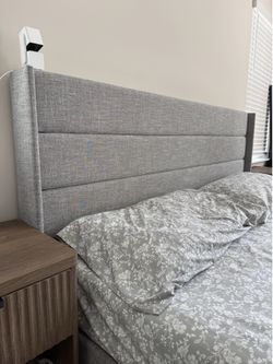 King bed frame set - with Hydraulic storage below.