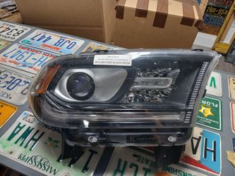 14-15 Dodge DurangoRight Passenger Side Halogen Headlight Original w/o Led Running Lamp