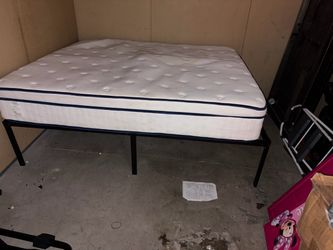 Mattress with Black Metal Bed Frame
